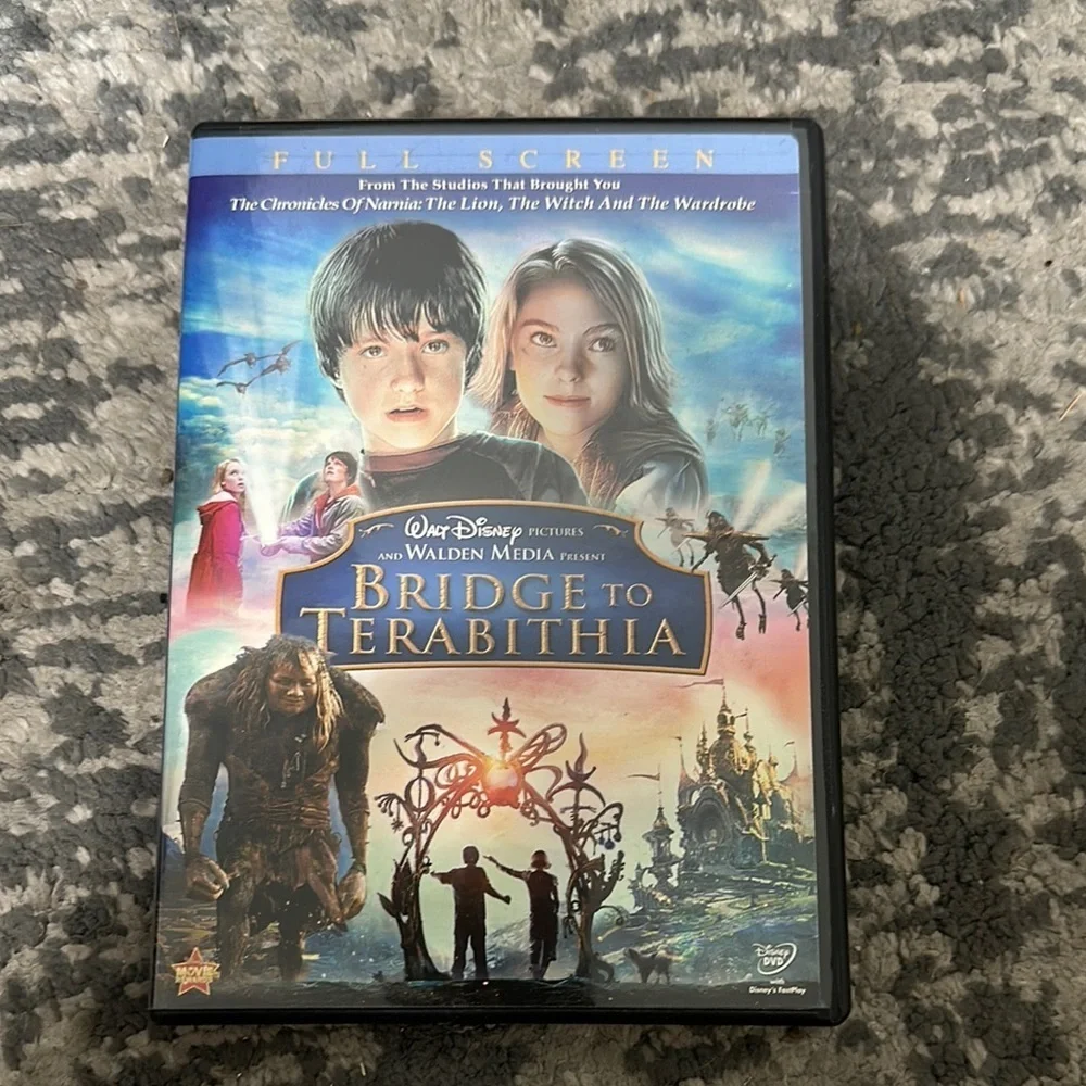 Disney Bridge to Terabithia DVD - Blue and Red Cover